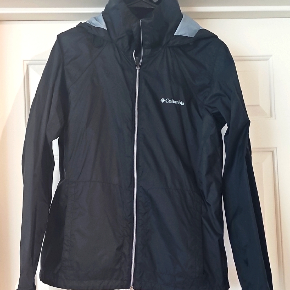 Columbia Women's Black Rain Shell